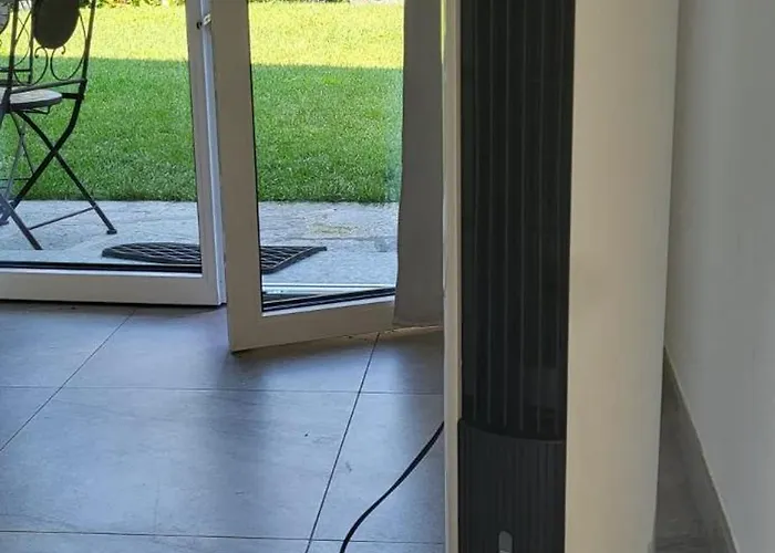 I Laghee Casette Breva E Tivano Lakeside Garden Bike&boat&scooter بيت للعطل