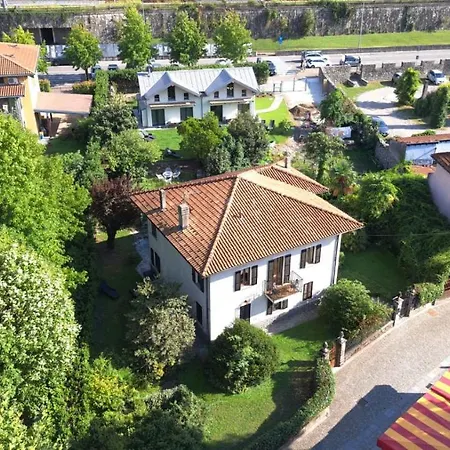 I Laghee Casette Breva E Tivano Stylish Winter Cozy With Private Garden Casa de Férias